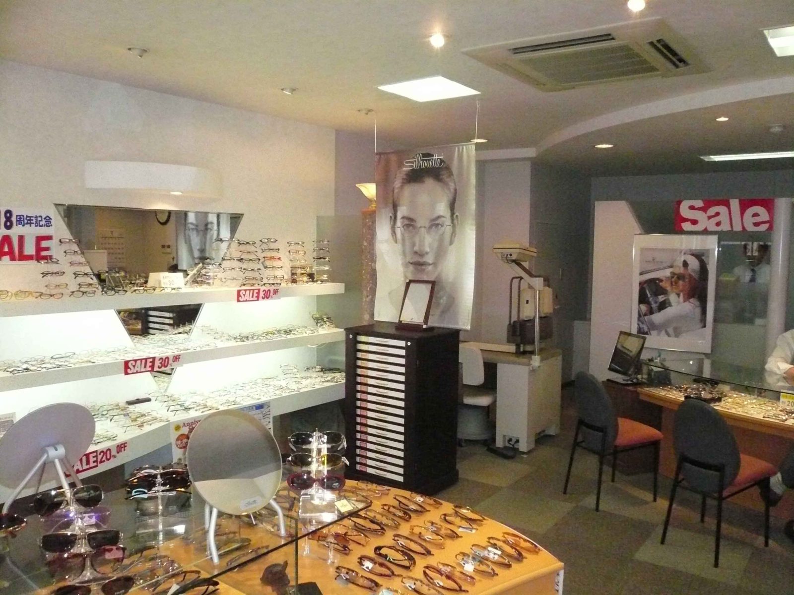 megane3 西宮市 眼鏡店｜物販店舗のリフォーム（内装工事）